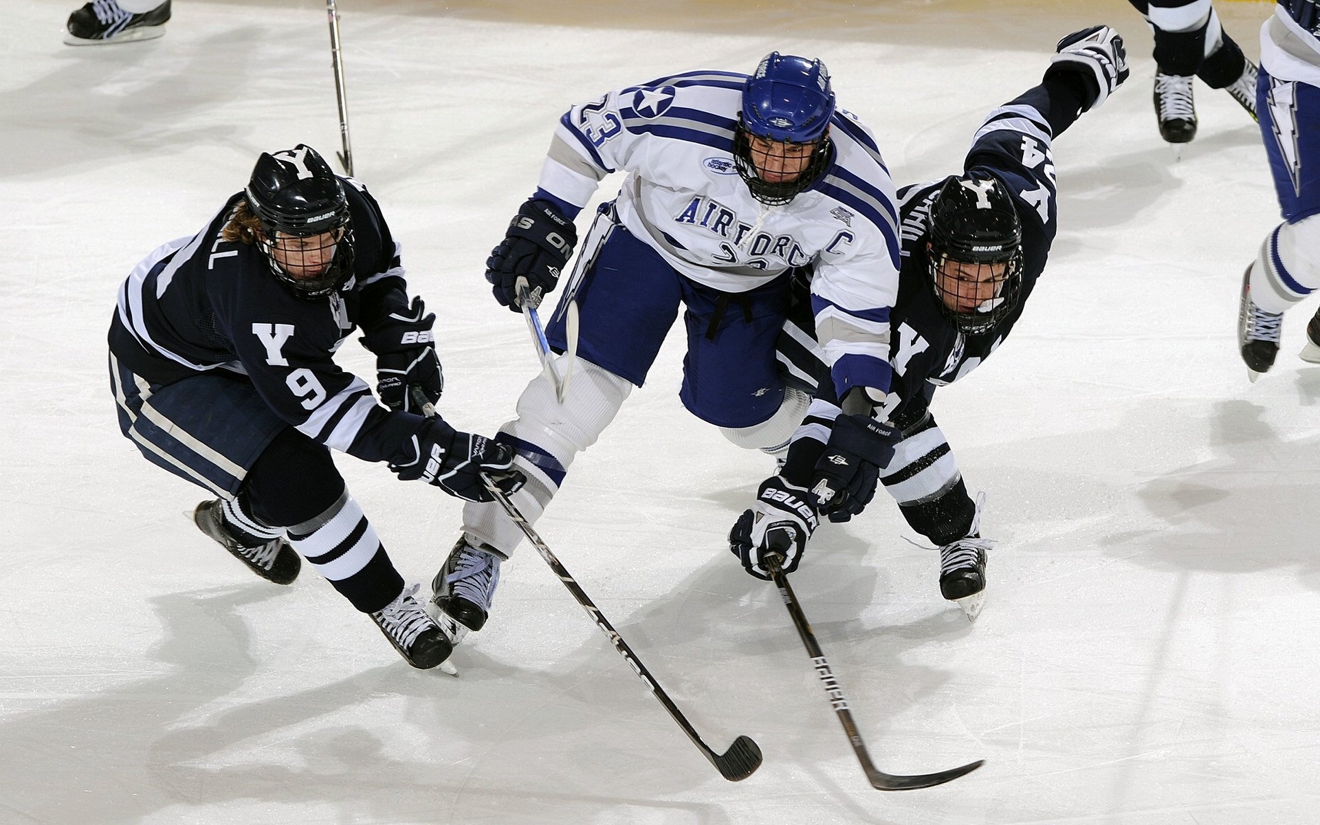 青年运动员选拔机制公平透明促进行业良性发展，青运会运动员年龄标准